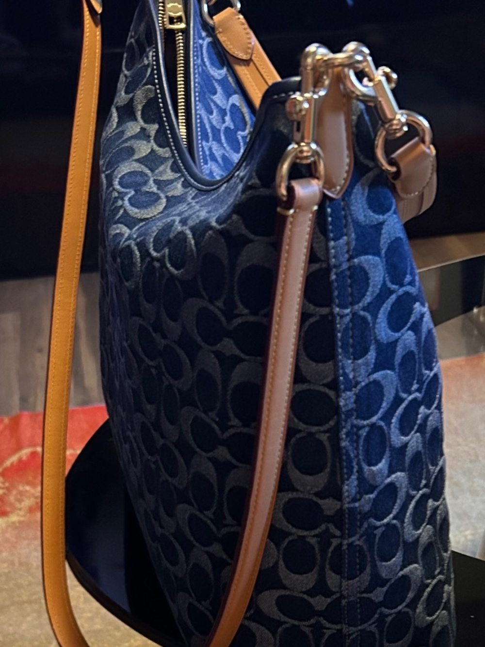 Laurel Large Shoulder Bag In Signature Denimk - Picture 14 of 15